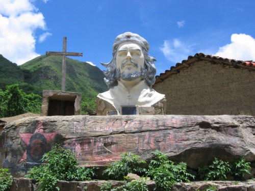 Che_Guevara_statue