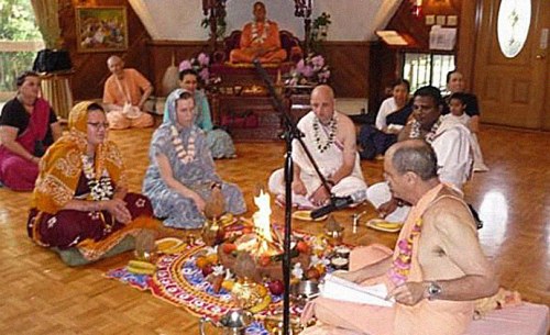 Jillian Hoy at hare Krishna ceremony at hare Krishna temple retreat in North Carolina in 2009