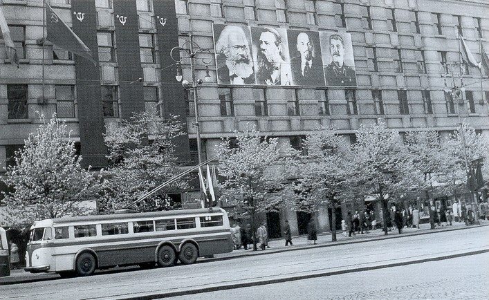 10645120_368389233310437_8340326561831312660_n