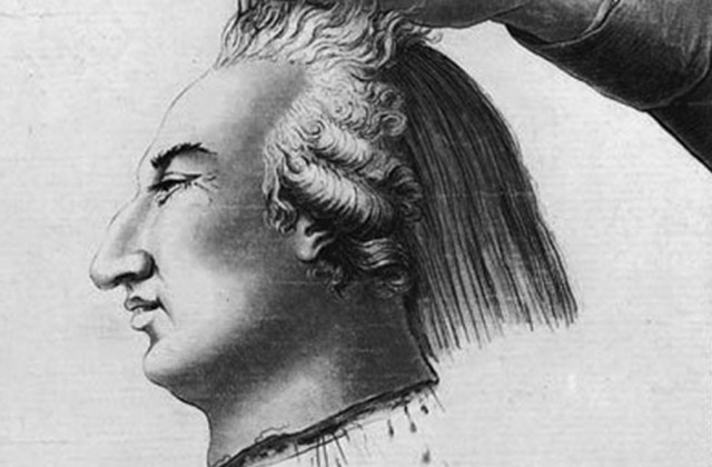 louis-xvi-head-guillotine-21-january-1793-640x420